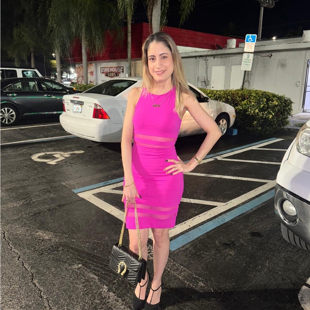 Bebe ,Elegant Pink Sleeveless Dress